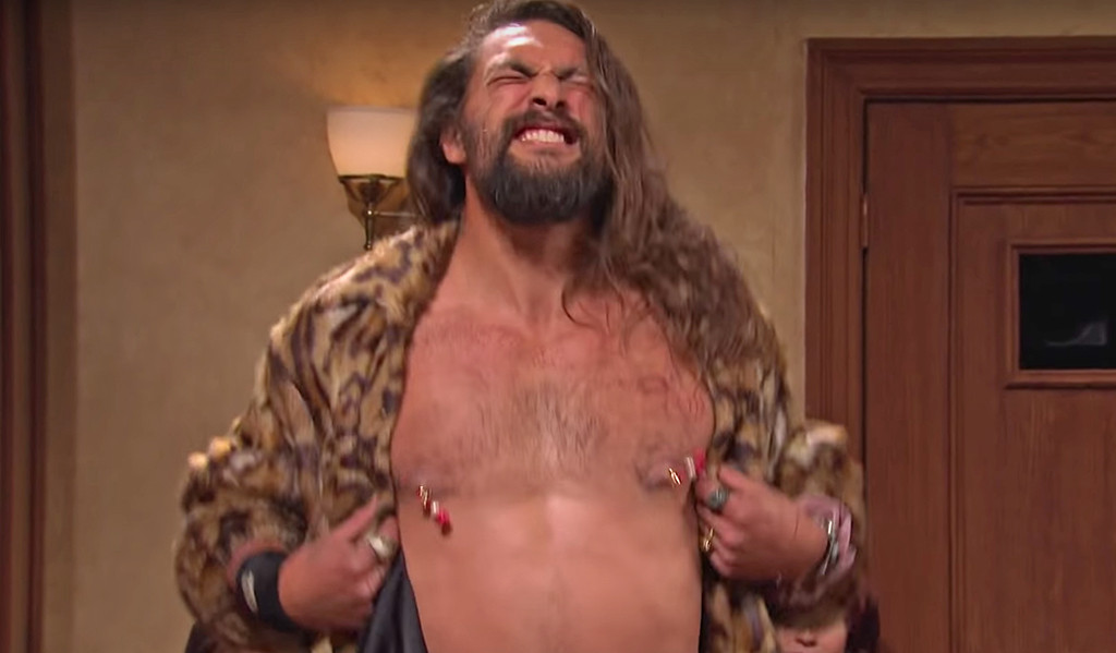 Jason Momoa Makes Snl Cameo With Hilarious Nipple Piercings E News